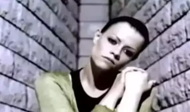 İsyankar klibinde oynamış