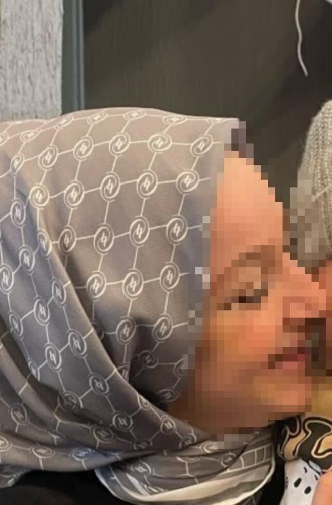 Komşusunun Balkonundan Kendi Evine Geçmeyeçalışırken Düşen Kadın Ağır Yaralandı