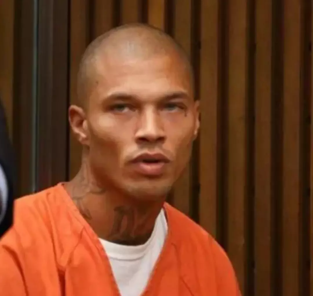 Jet sosyeteye adım attı