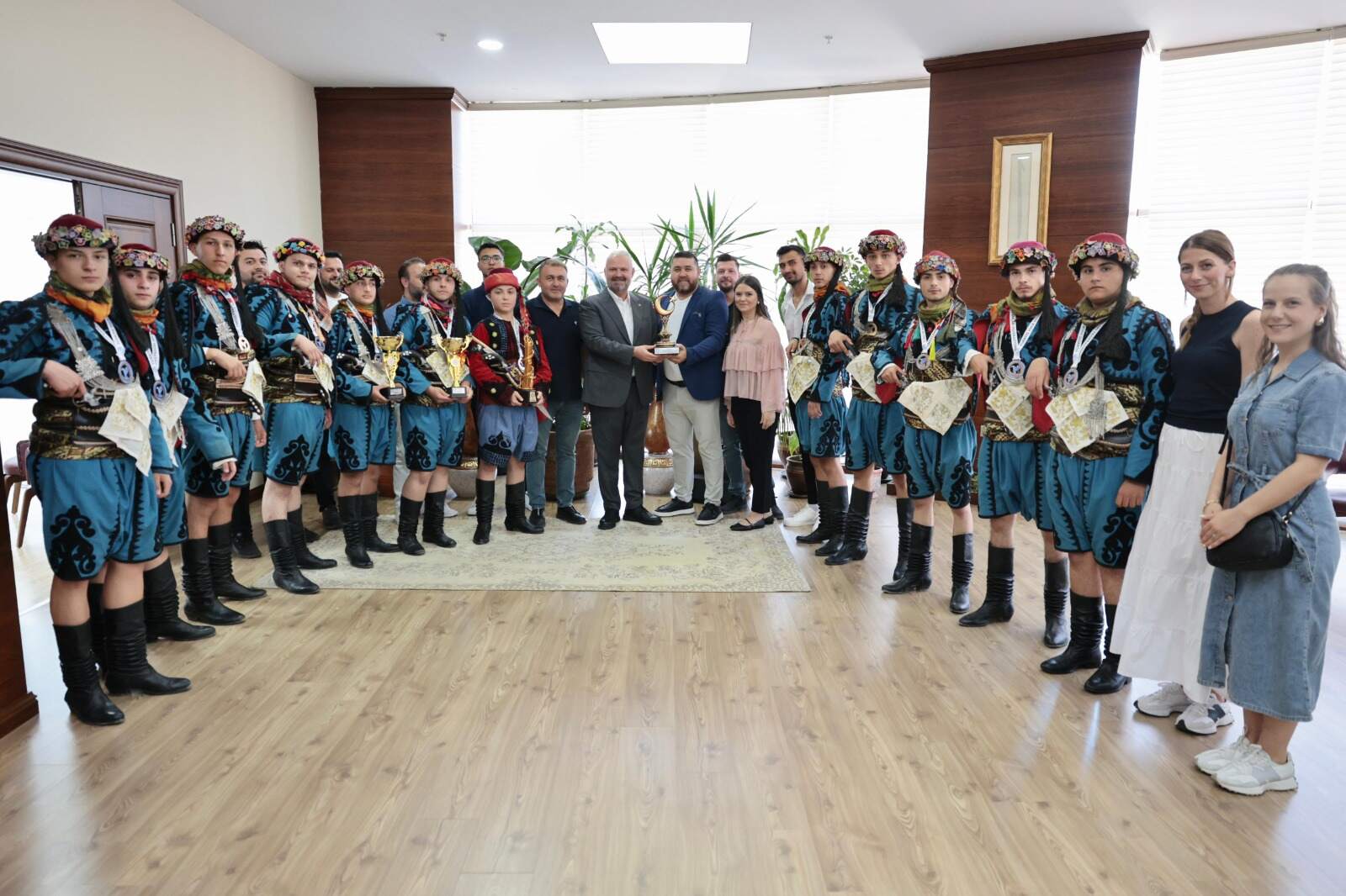 Menemen Belediyesi Kültür ve Halk Oyunları Spor Kulübü