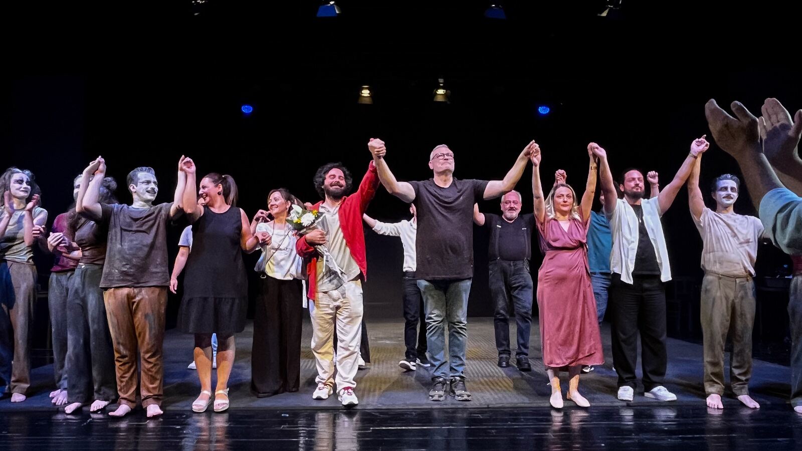 Şehirler Yollar Hikayeler