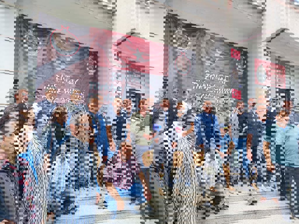 Şehit Ailelerinden ‘Barış’ Sürecine Tepki Kimse, Kanımız Üzerinden ‘Siyaset’ Yapamaz (1)