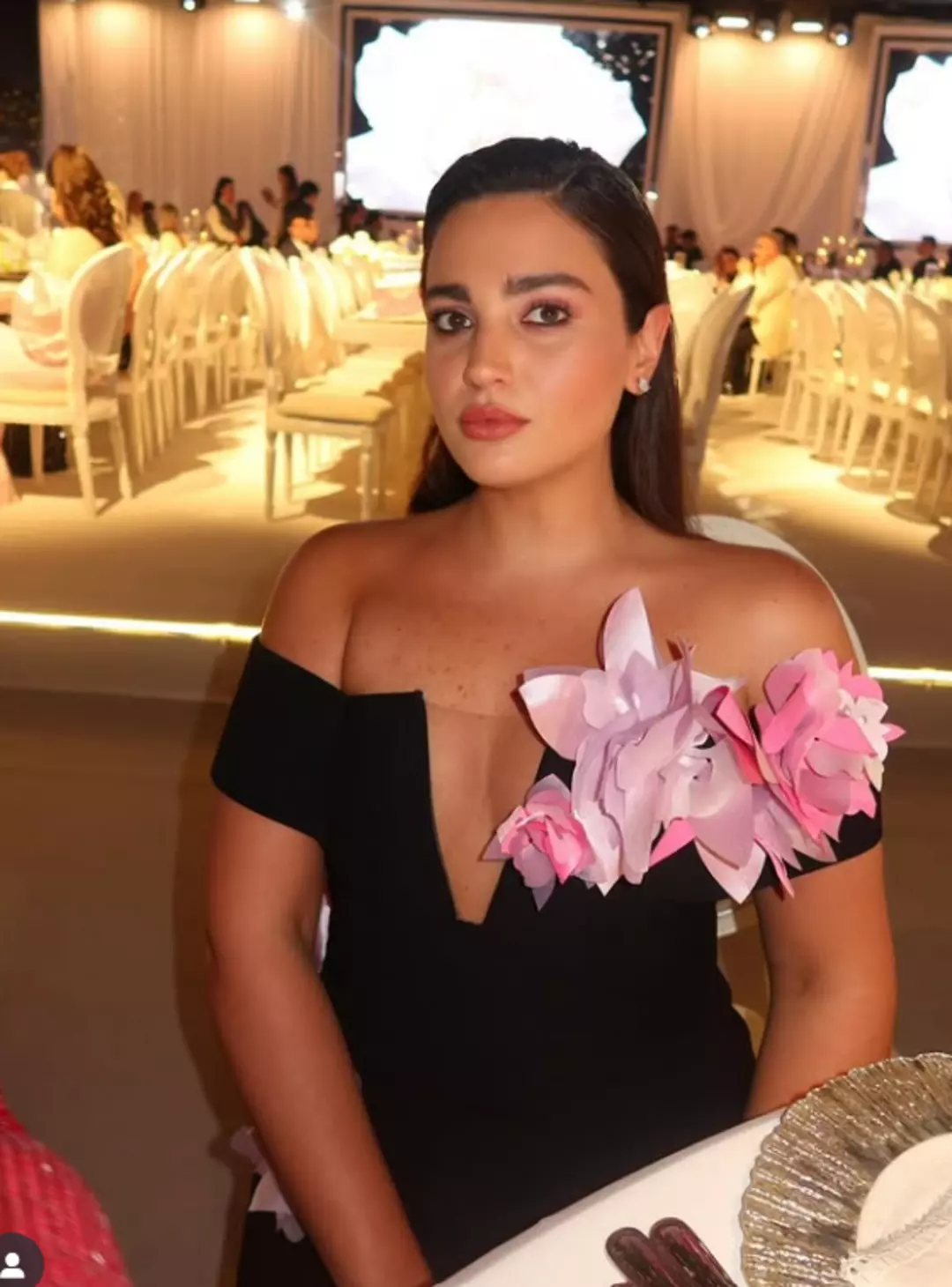 Melisa Ural gecede göz kamaştırdı