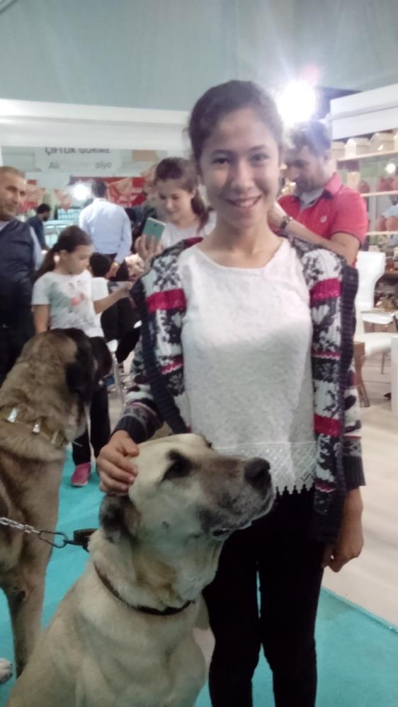 Üniversiteli Zeynep