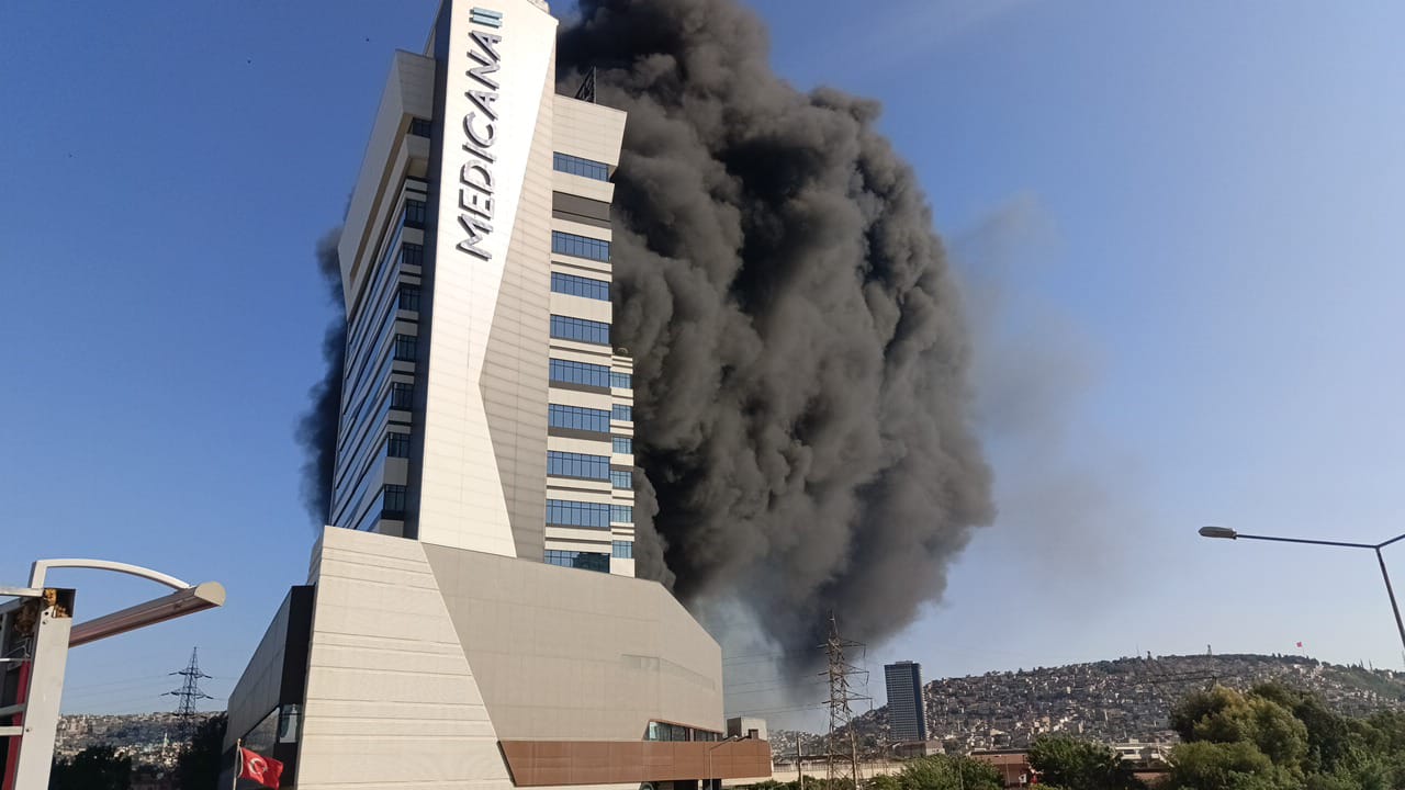 Medicana Hastanesi tahliye edildi
