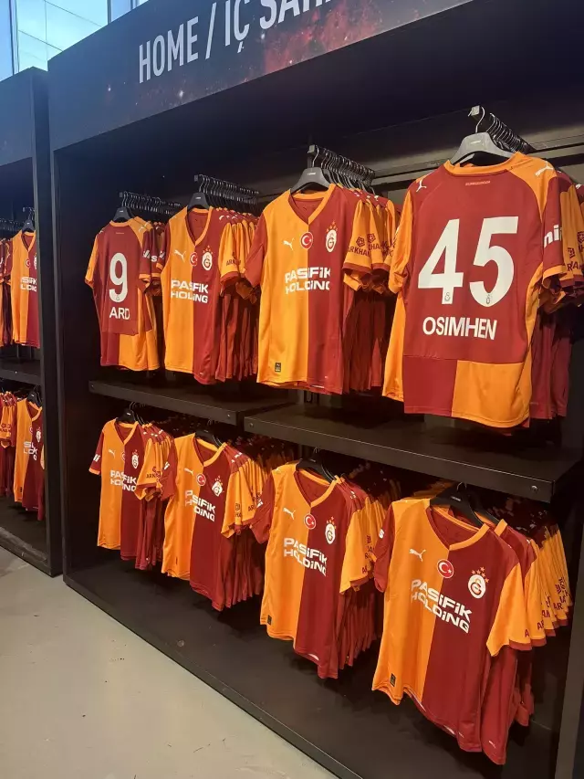 Yeni Osimhen Forması