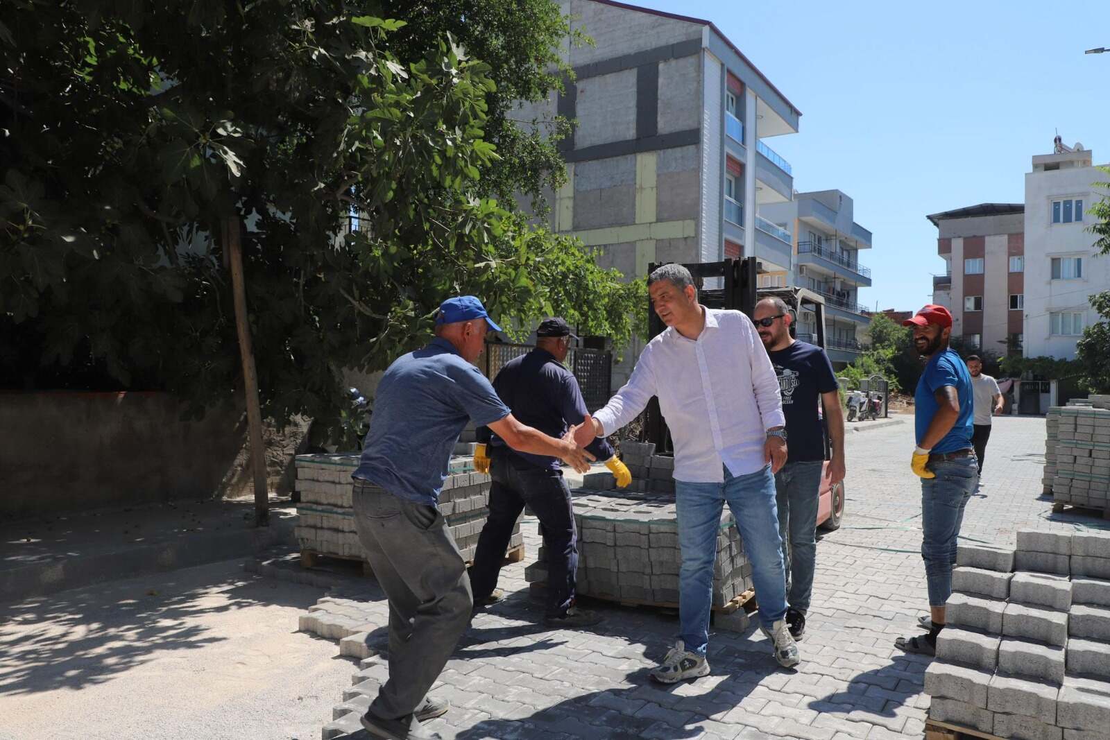 Turgutlu’da yol çalışmaları sahada denetlend-1