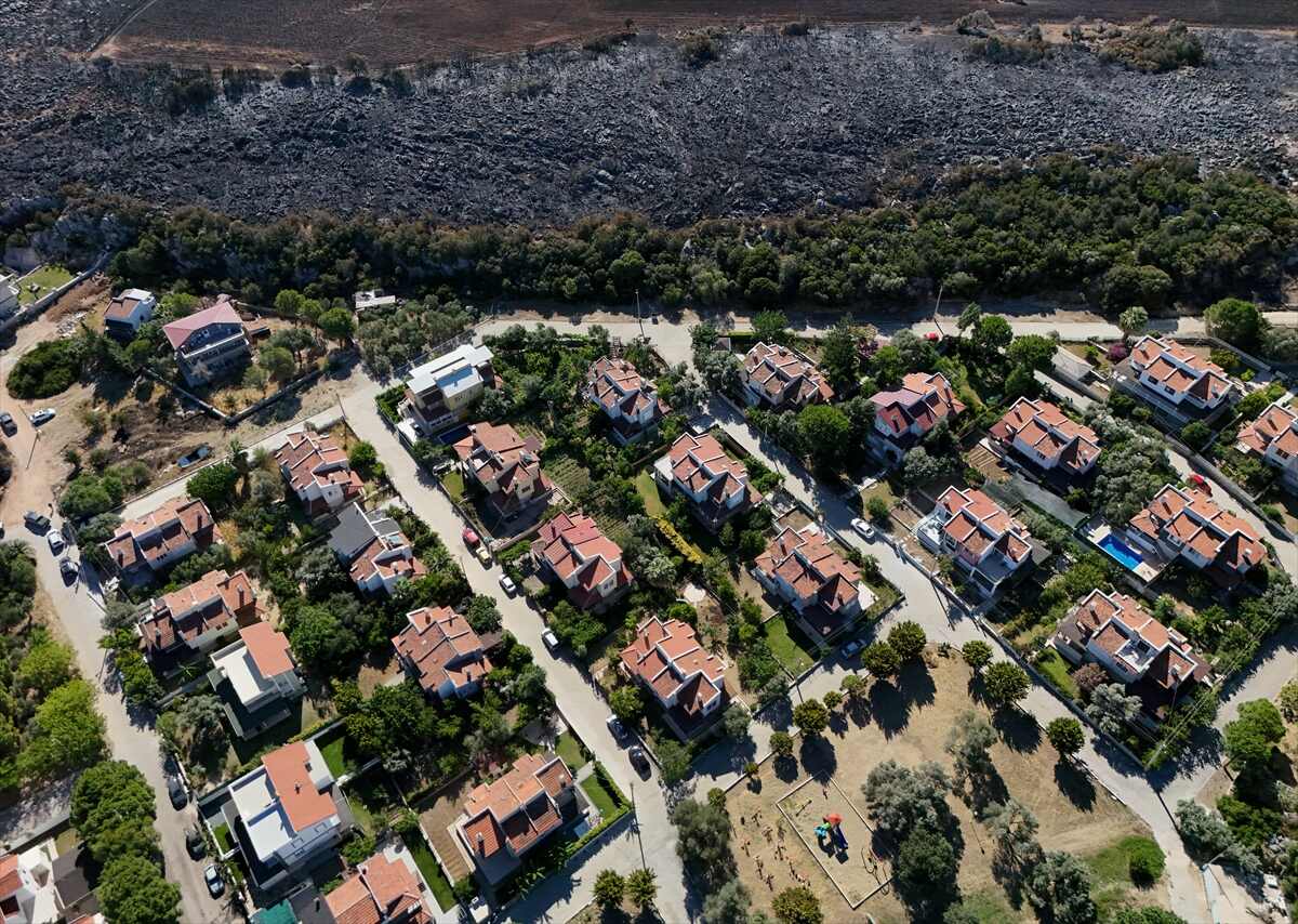 Çeşme’de mahalle sakinlerinin yangınla mücadelesi-2