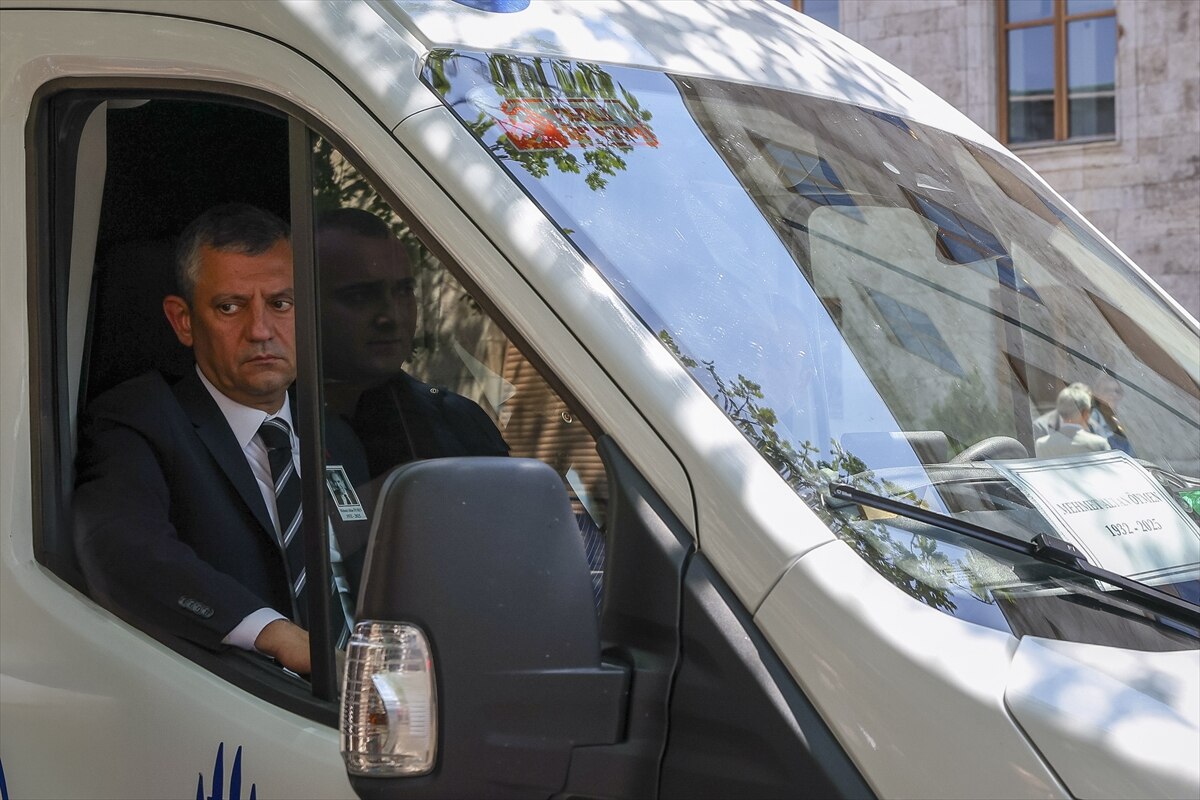 Altan Öymen için son tören: Siyaset Meclis’te saygı durdu-1