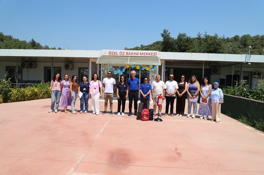 İzmir’de engelli vatandaşlar için hayat kurtaran deprem eğitimi-2