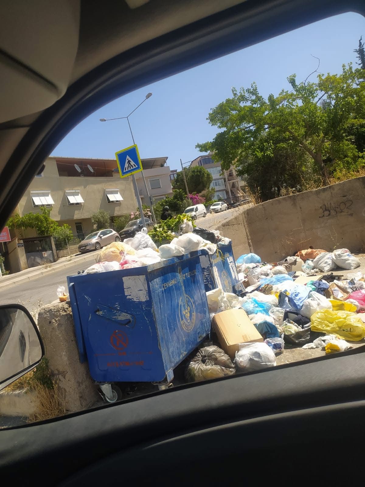 AK Parti'den sert tepki: "Samimiyetsiz bir halkla ilişkiler çalışması"