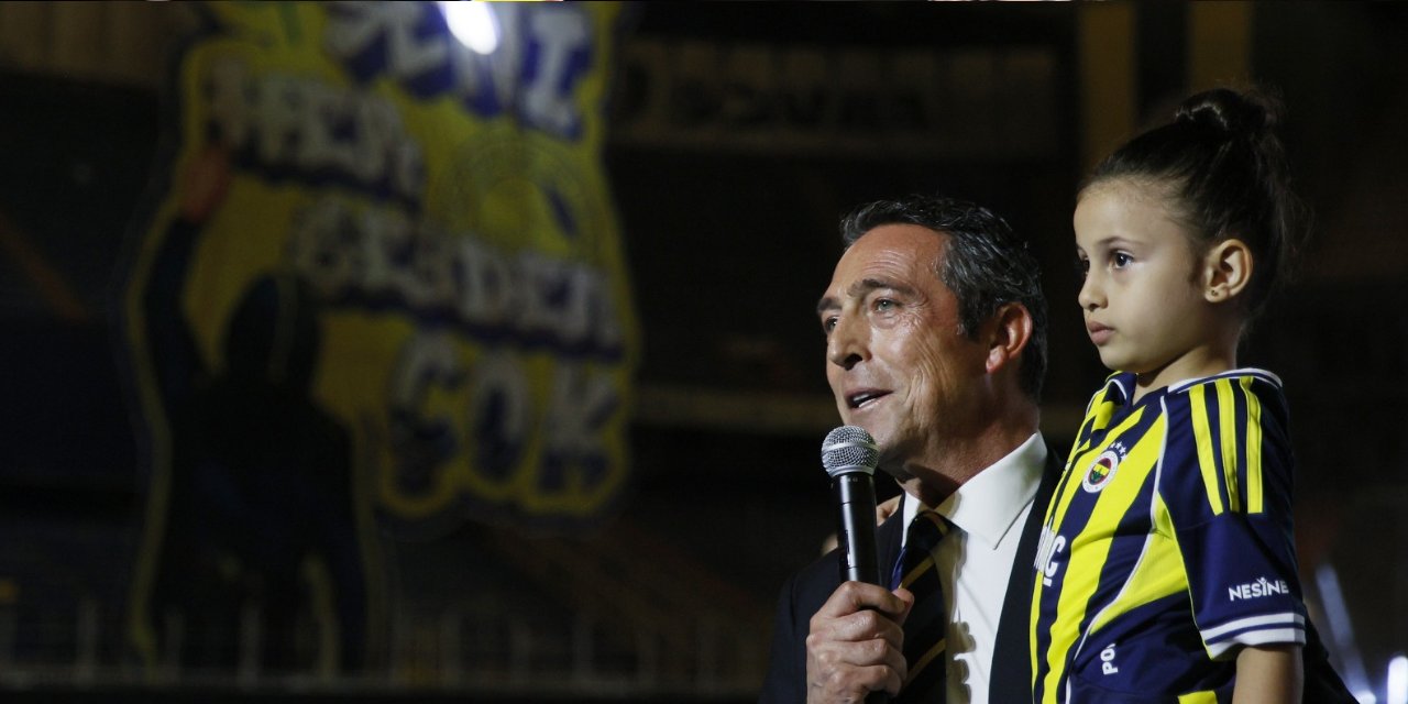 Ali Koç Ve Kucağıdnaki Kız