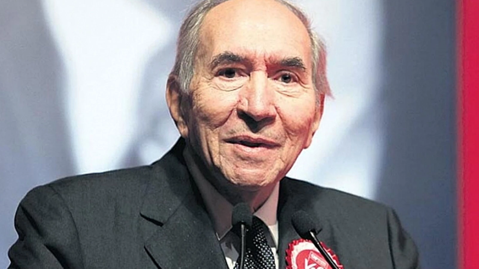Altan Öymen