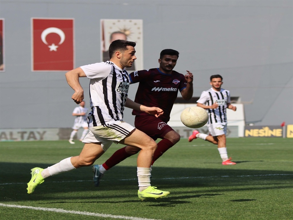Altay'da Ali Kızılkuyu, Yalova Y