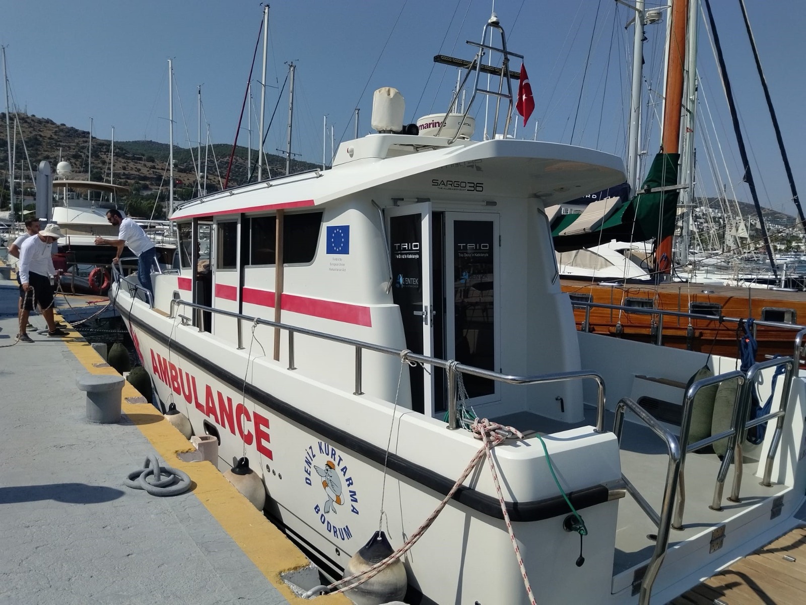 Pasarellanın kırılmasıyla dengesini kaybetti