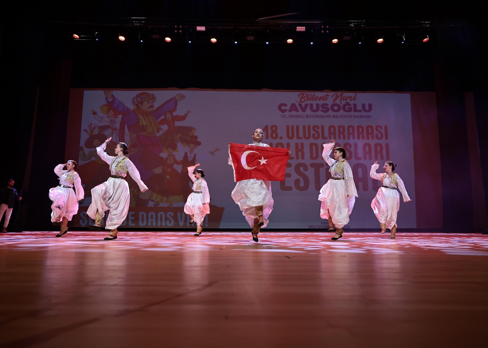 Festival açılışı ve ilk gün coşkusu