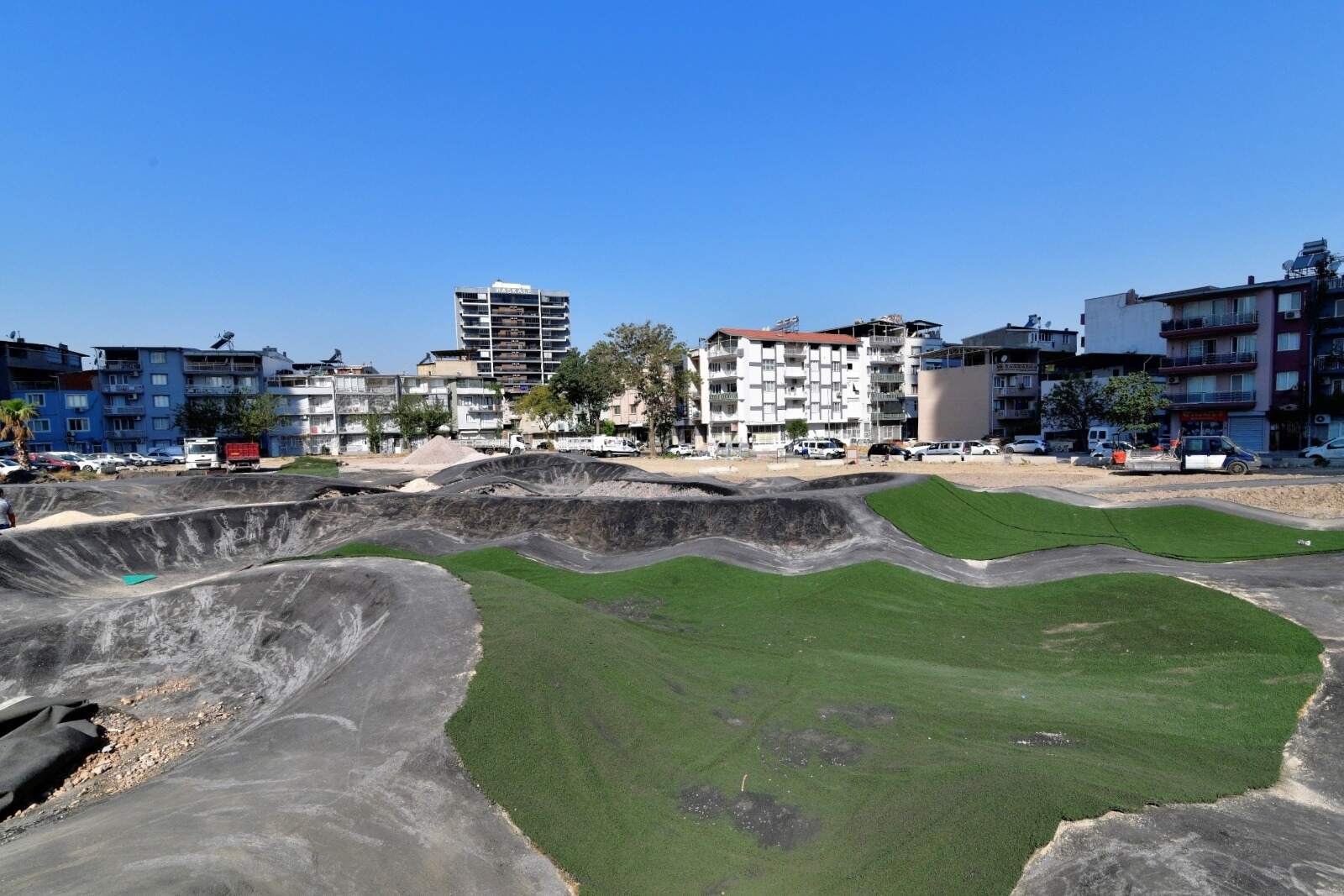 Bornova’dan İzmir’e yeni soluk: 11 dönümlük bisiklet performans parkı-1