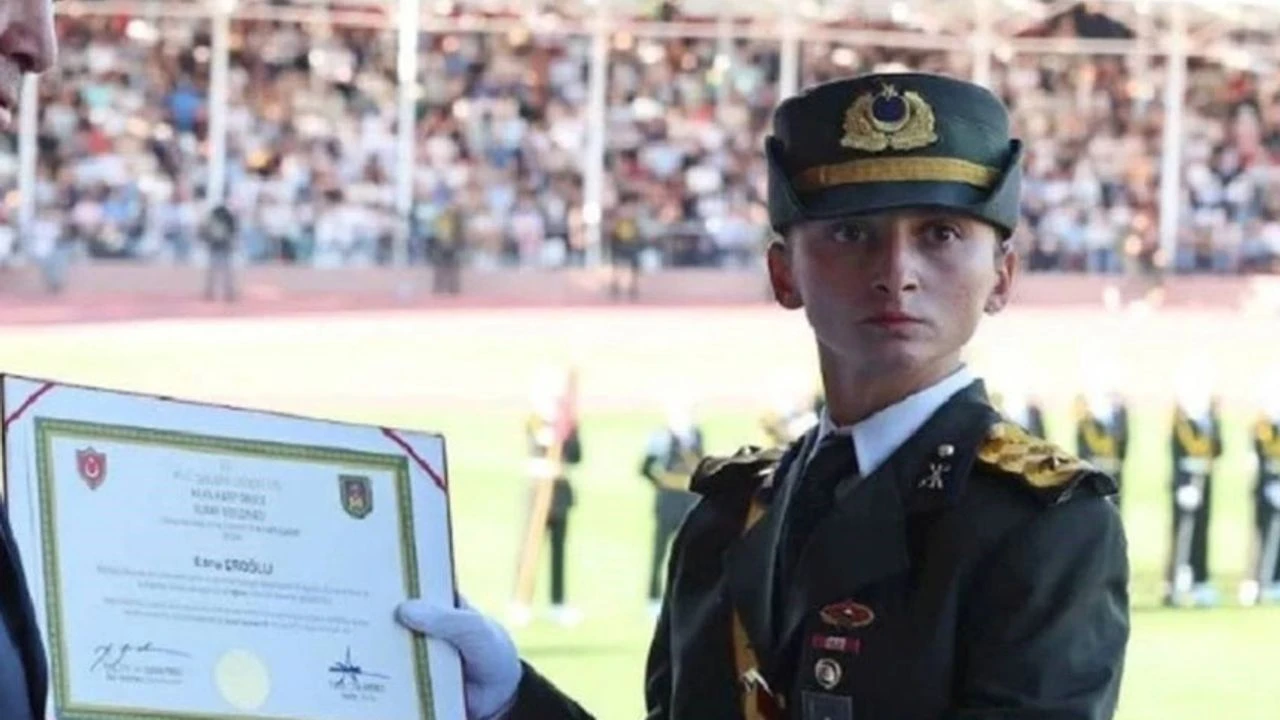 Ebru Teğmen Mahkeme