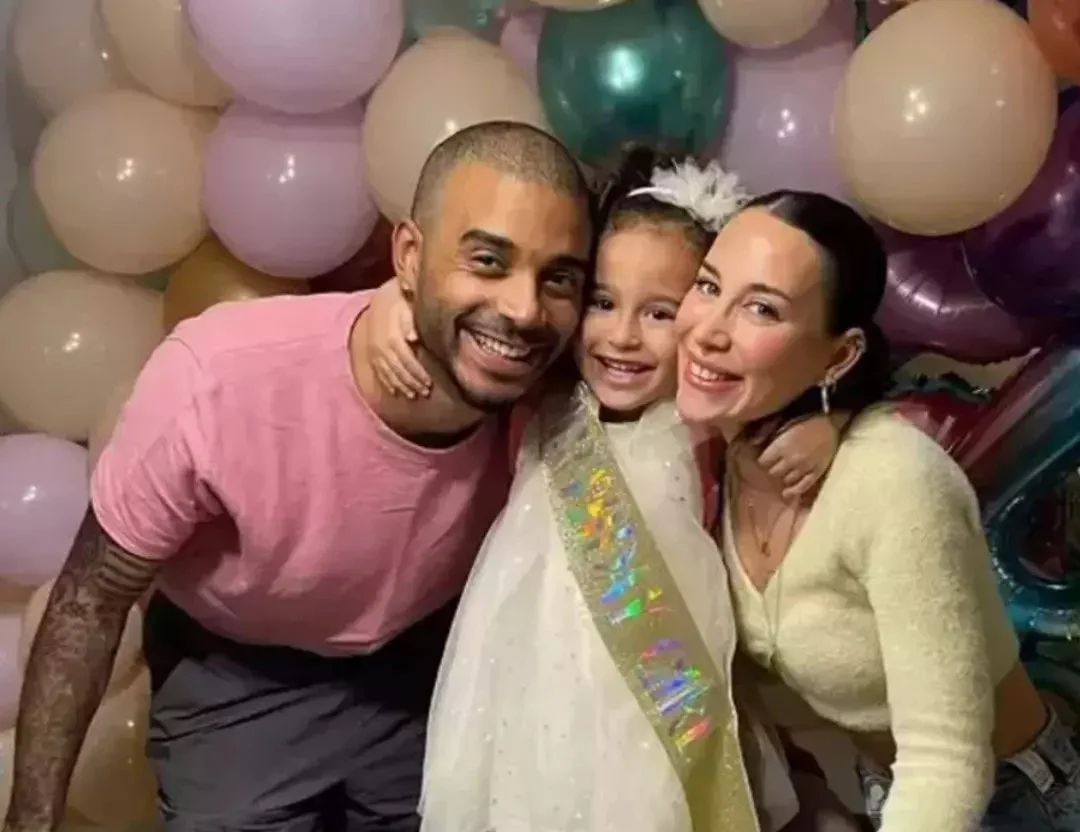 Survivor yarışmacısı Efecan ihanet iddialarıyla 8 yıllık evliliğini bitirmişti: Tayland’da görüntülendiler!
