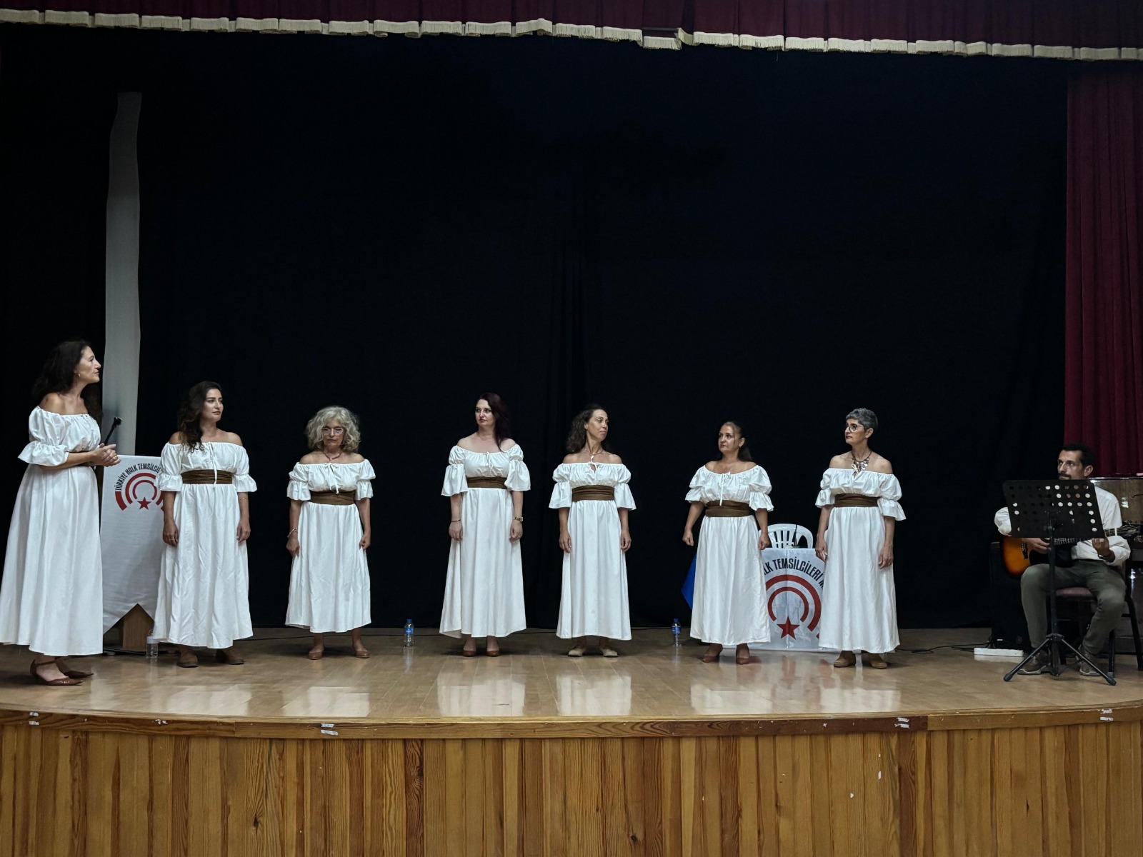 Duygu Donbaz'dan eğitimin gericileşmesi ve piyasa teslimi vurgusu