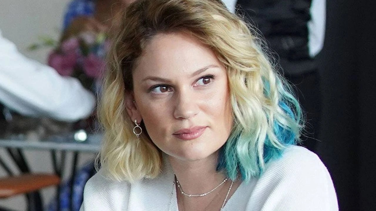 Farah Zeynep Ve Athena Gokhan Gizli Bulusmada Yakalandi Mal Kabule Kactilar