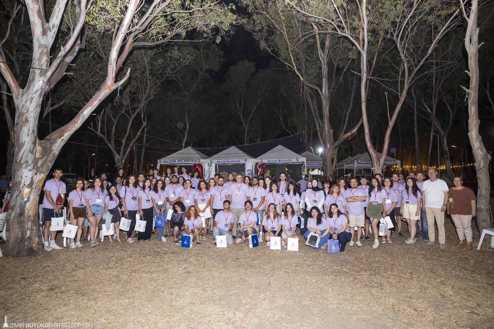 “Romanlar için kaynak var ama başka yerlere harcanıyor”