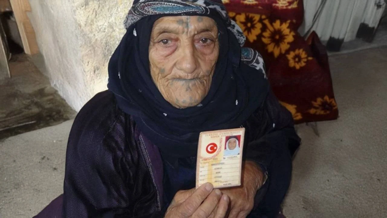 Hodi Gurkan Kimdir