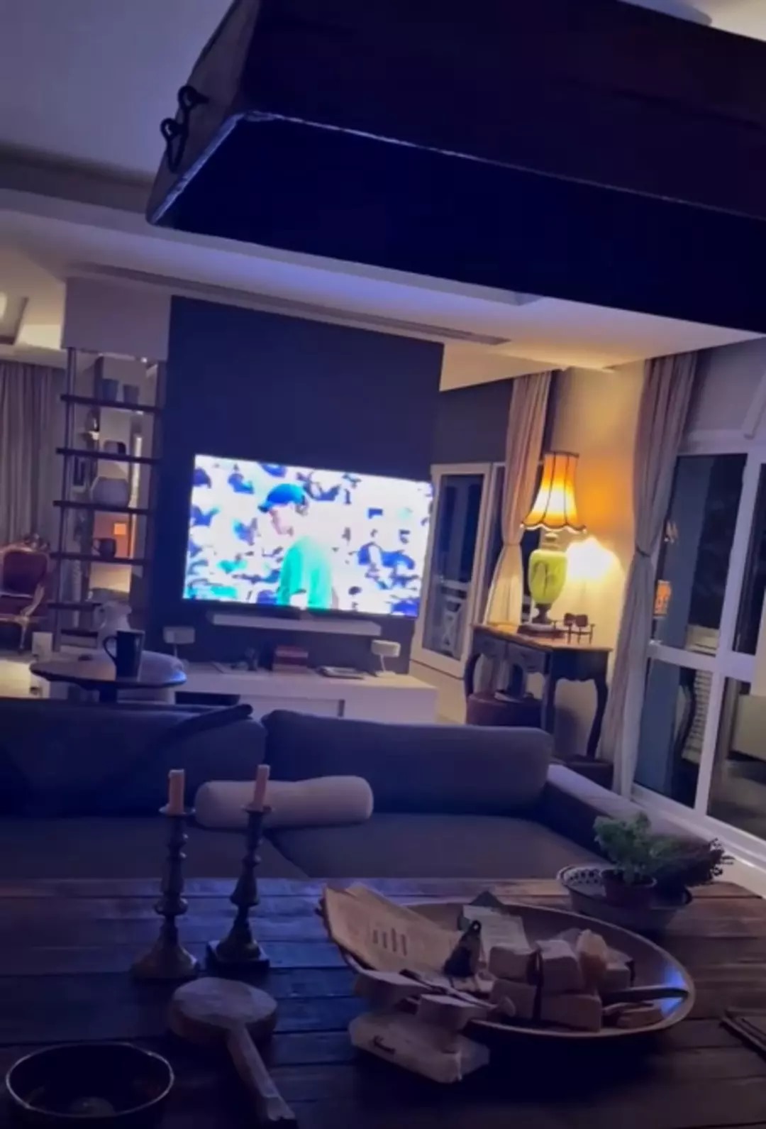 Hülya Avşar’ın Boğaz’daki Sarayı Gibi Evi Gündem Old