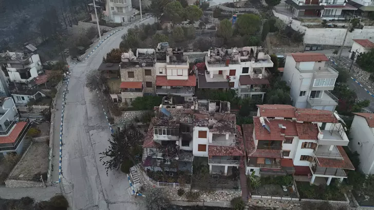 Izmir Yangın-8
