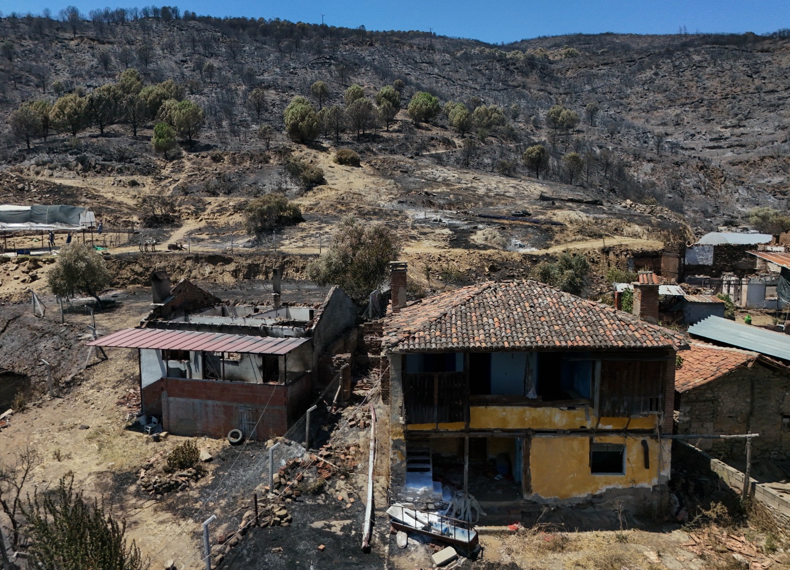 Felaketin anatomisi: Üç gün süren mücadele ve tahliyeler