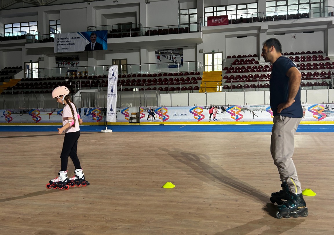 Buz salonu dönüştü, spor alanları genişledi