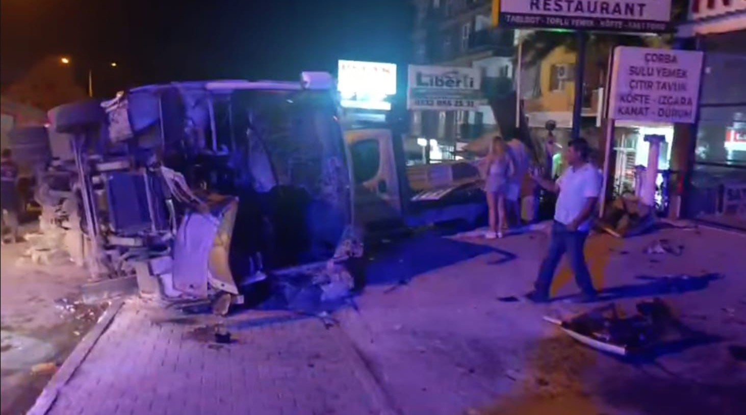 Yaralılara hızlı müdahale ve hastane sevkleri
