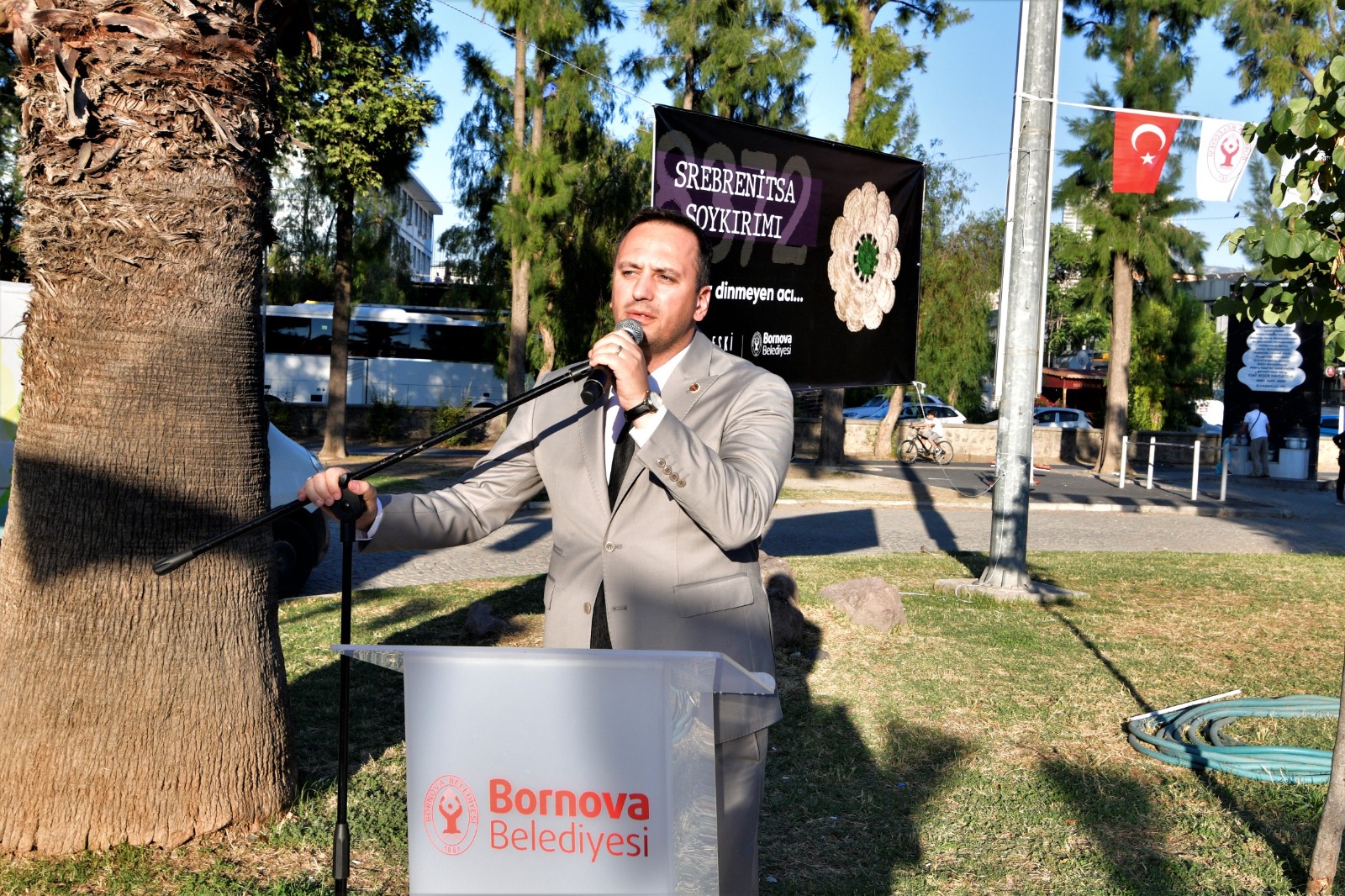 "Ölüm yolunda barış için yürüyenler" Sergisi duygulandırdı