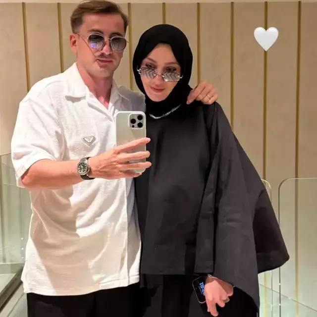 Kerem Aktürkoğlu Ve Eşi