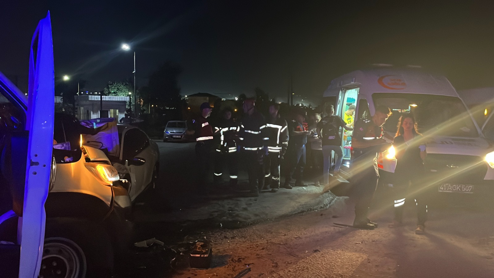 Yaralılar hastanelere kaldırıldı, soruşturma başlatıldı
