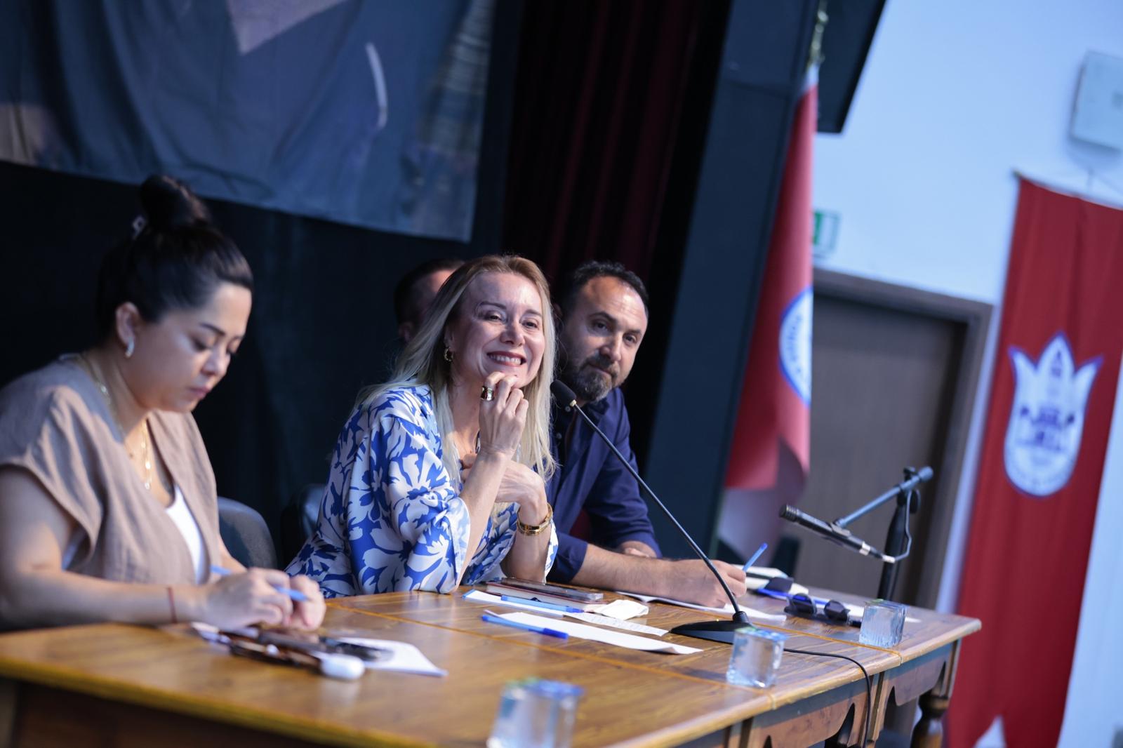 Baskılara rağmen hizmet kararlılığı: "Çok çalışacak ve hizmet üreteceğiz"