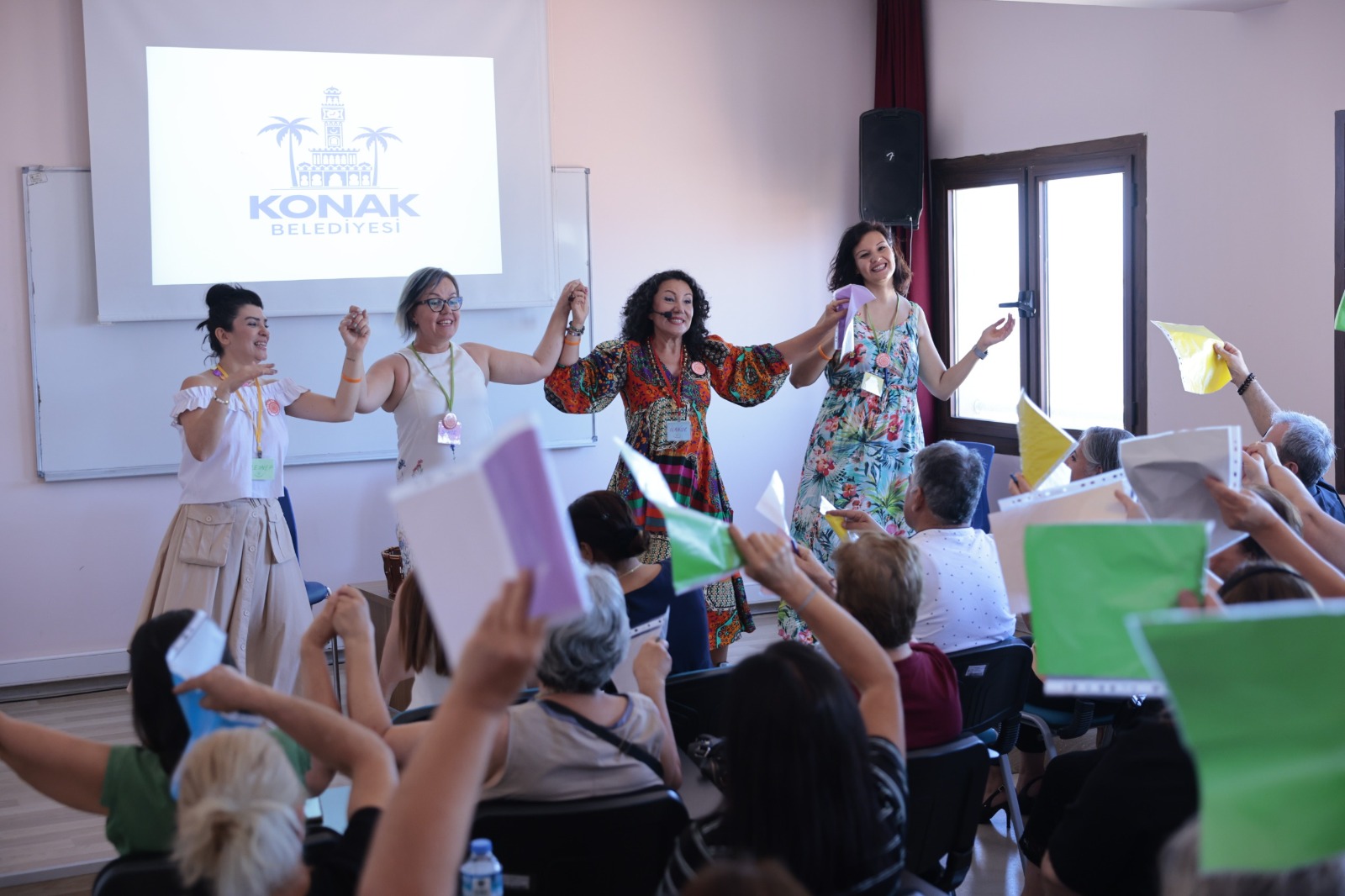 Kahkahanın iyileştirici gücü: Katılımcılardan duygu dolu anlar