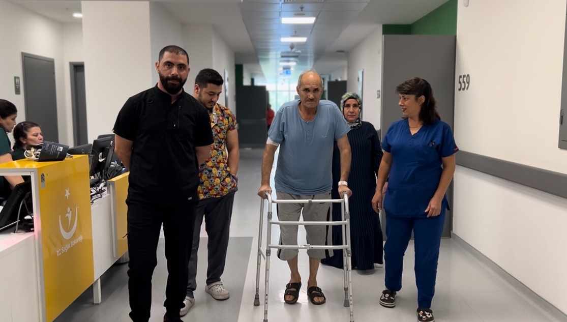 Yüksekten düşme sonrası ağır yaralanma ve kapsamlı tedavi süreci