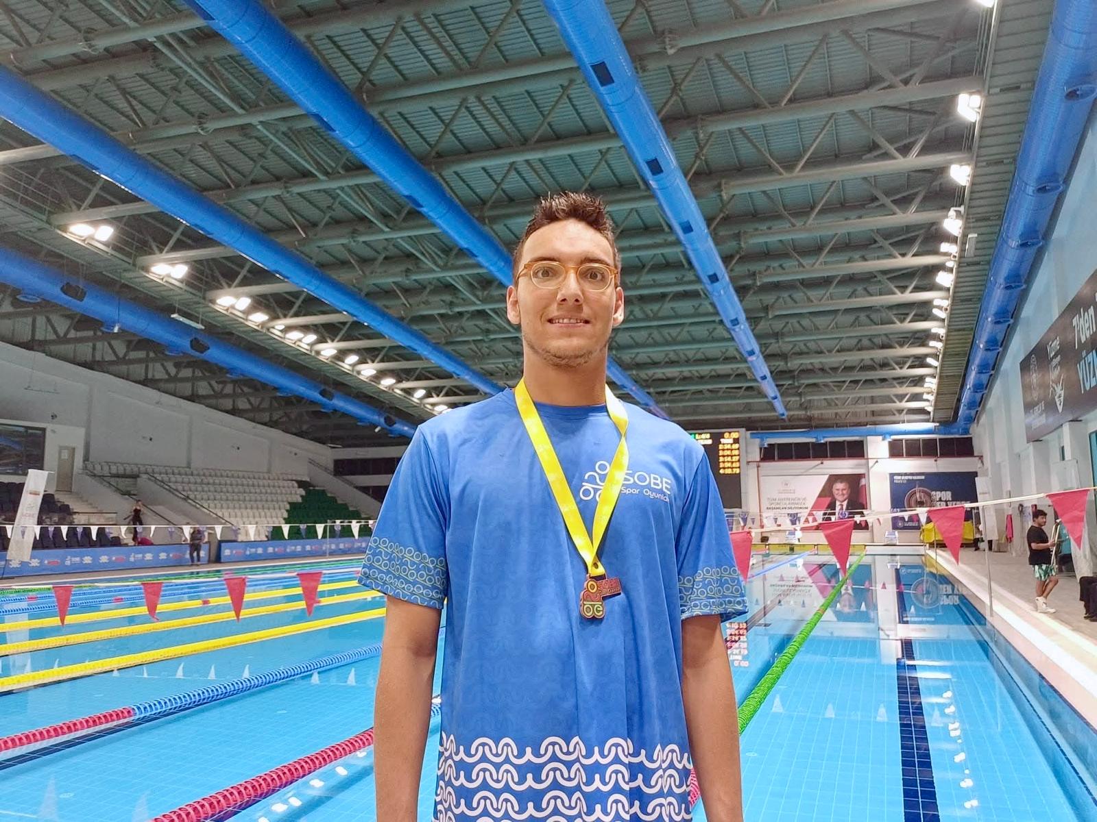 Deniz Can Ertan'ın Başarı Dolu Spor Kariyeri: Altın Madalyalara Bir Yenisi Eklendi