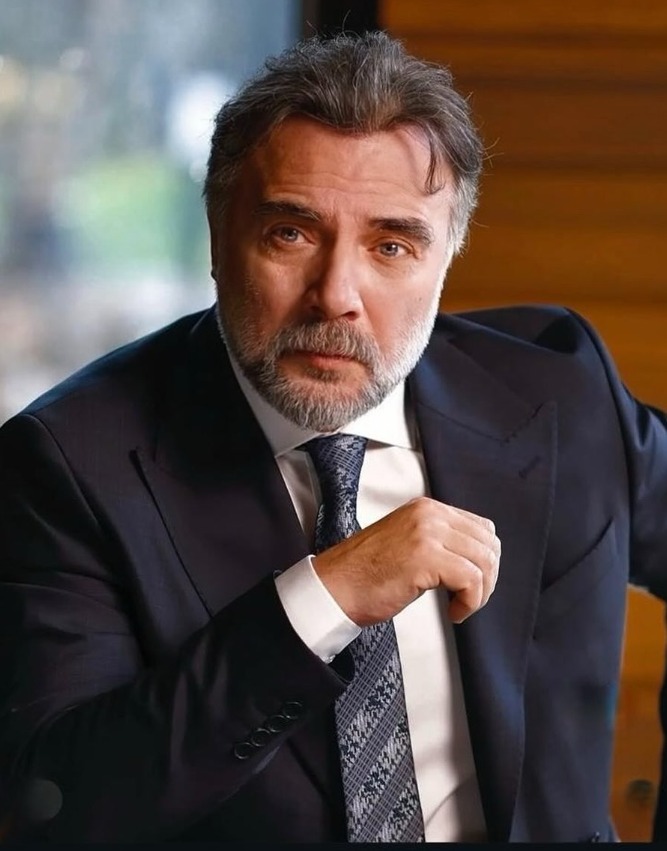 Ünlü oyuncudan takipçilerine acil uyarı: "Bu bir suç ihbarıdır"