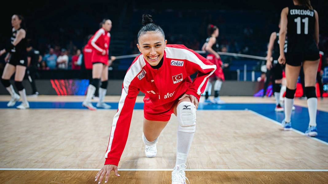 Simge Aköz-1
