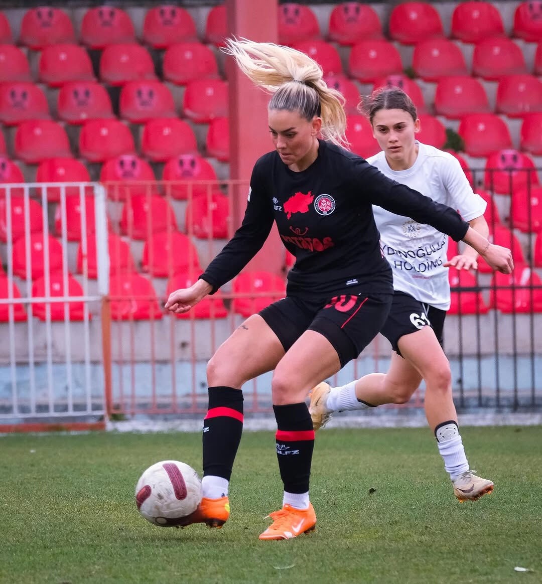 ‘Kadın futbol takımları ilk 5’e girer’