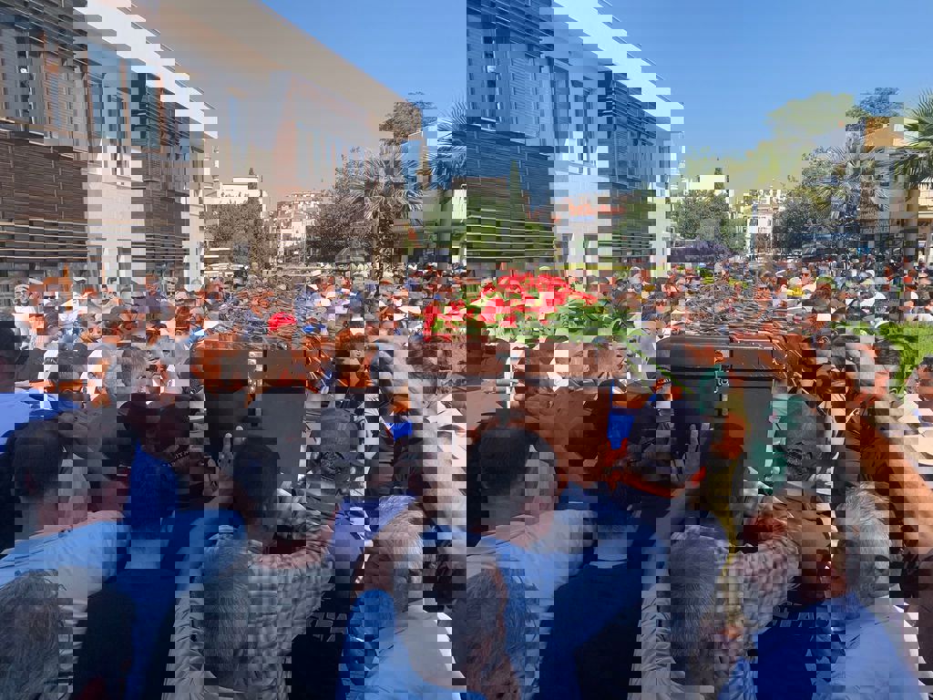 Menemen Tahir Şahin’i son yolculuğuna uğurladı