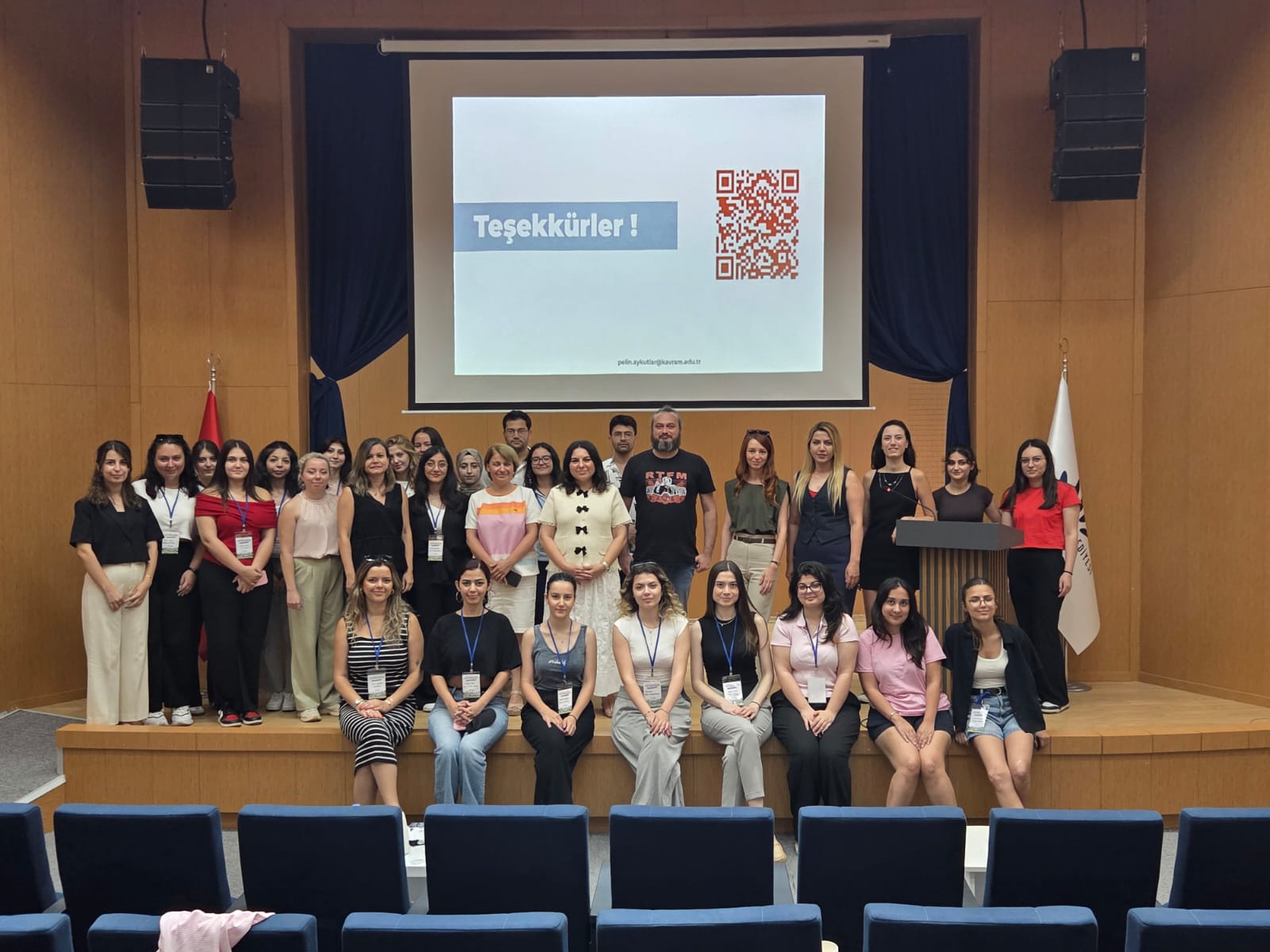 Ülke genelinden gelen genç beyinler Karabağlar için çalışıyor