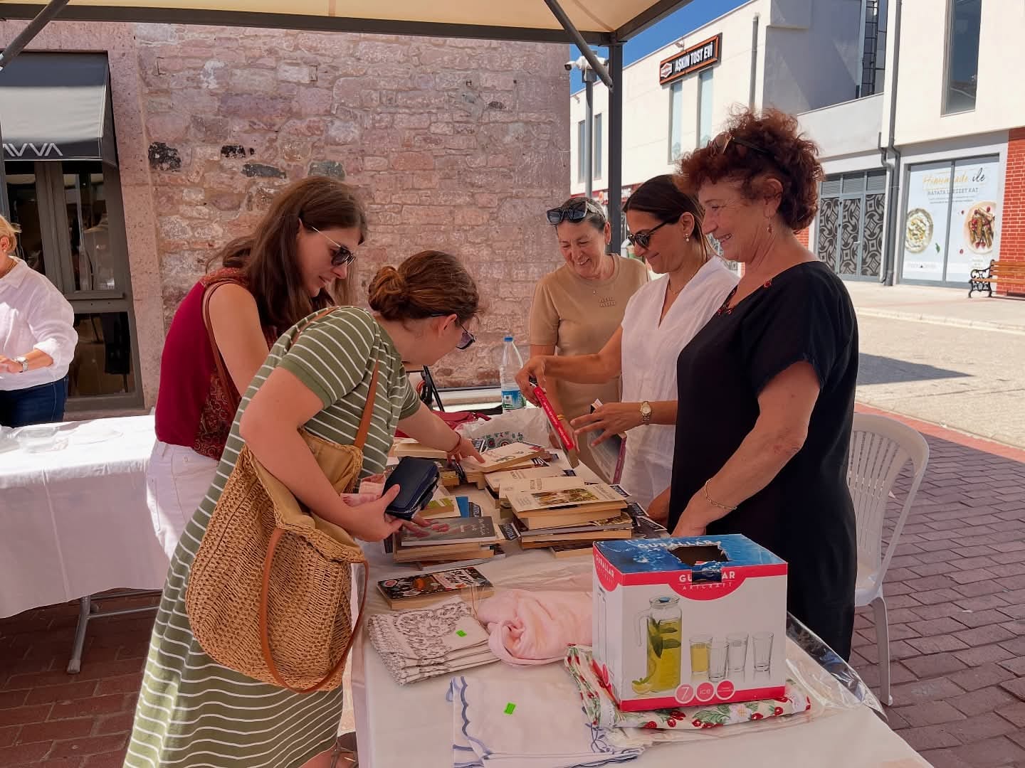 Ayvalık Fidanlarına Destek Günü’nde Anlamlı Buluşma 9