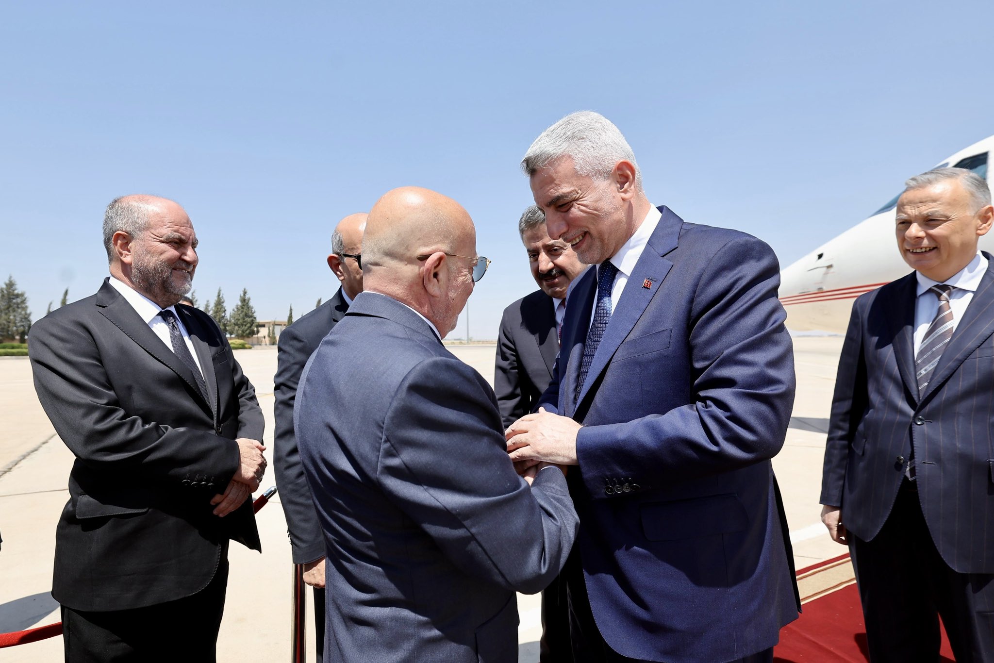 B A K A N B O L A T S U R I Y E’ D E 883942 262603