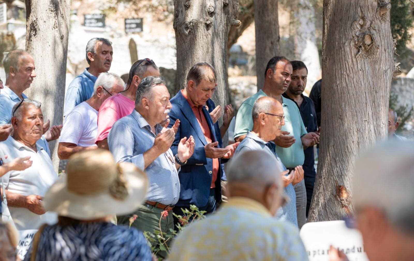 Siyaset ve iş dünyasından yoğun katılım