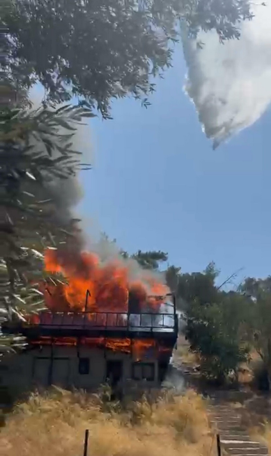 Bodrumda Ev Yangini Orman Felaketine Donusmeden Sonduruldu