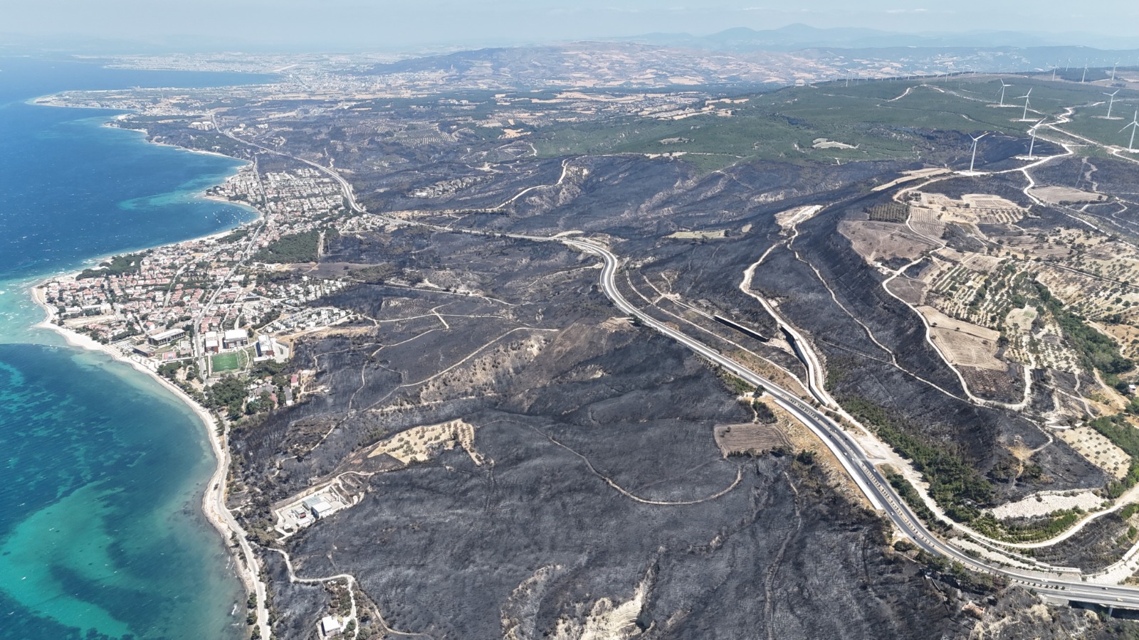 Yangınla mücadelede zorlu saatler