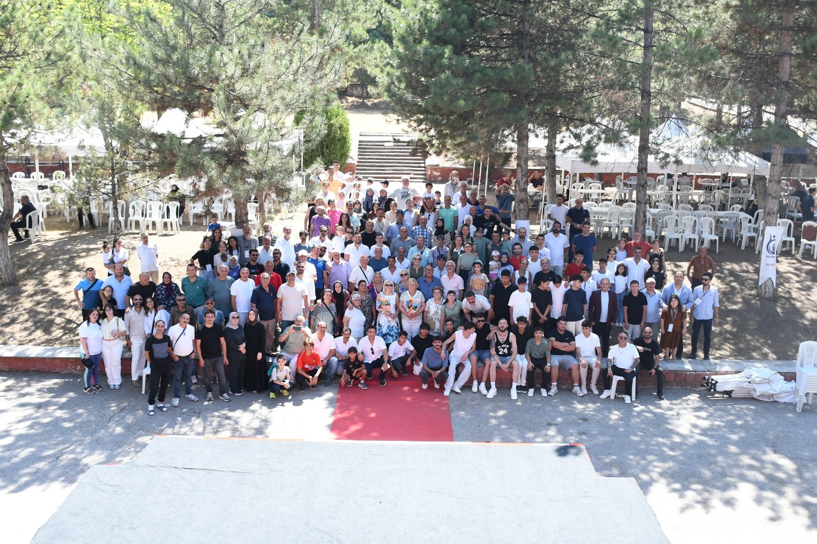 Yurt arkadaşlarıyla duygusal buluşma: “Buranın maneviyatı çok ayrı”